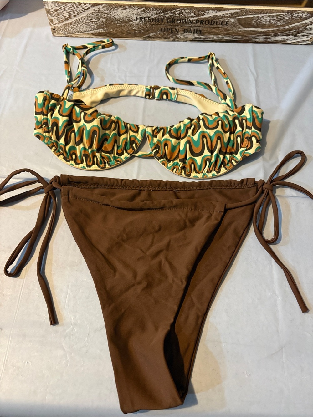 Montce Wave-Print Underwire Bikini Top & unbranded bikini bottom